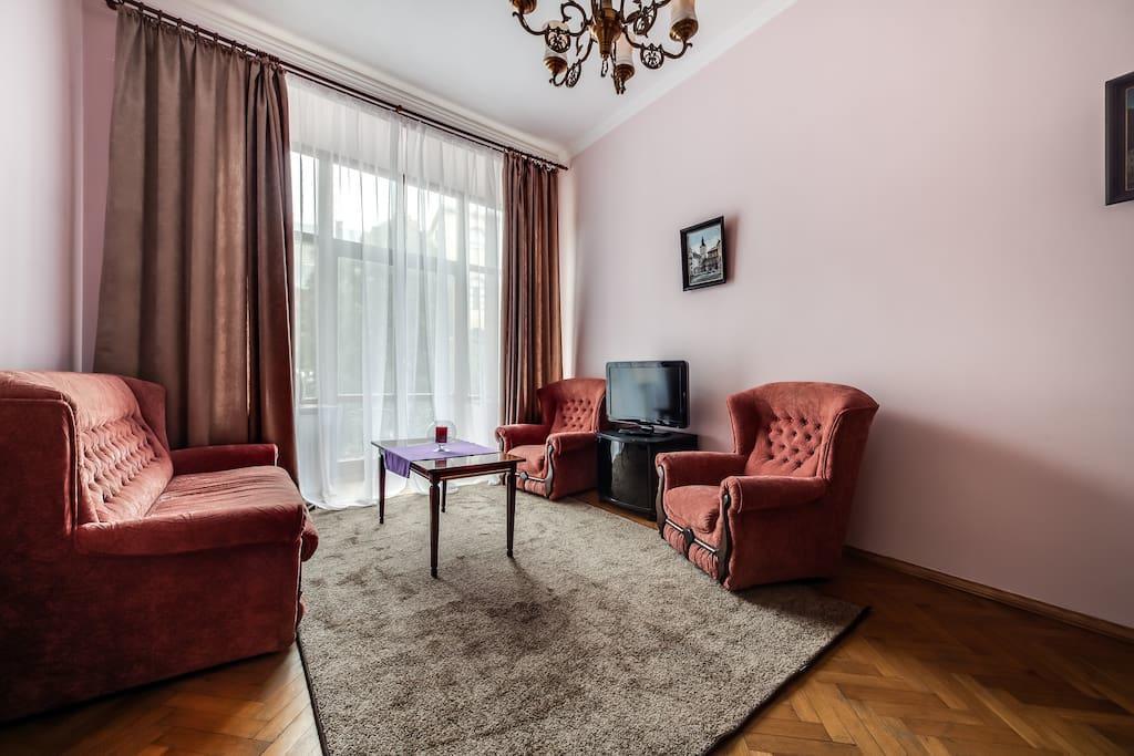 Romantic Apartments - Оn Valova Street 利沃夫 外观 照片