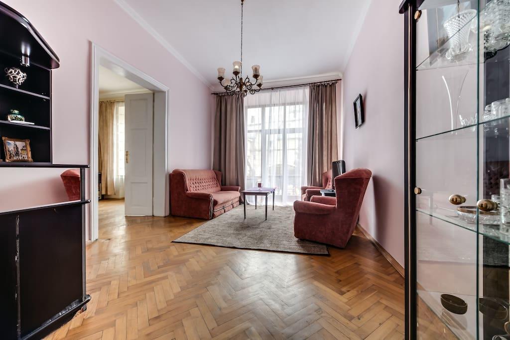 Romantic Apartments - Оn Valova Street 利沃夫 外观 照片